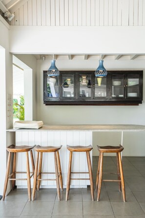 Villa | Dining room