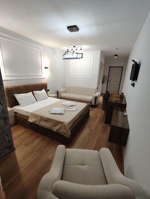 7 chambres, fer et planche Ă repasser, Wi-Fi gratuit, draps fournis