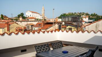 Appartement Duplex Ville, 2 chambres, vue ville | Terrasse/Patio