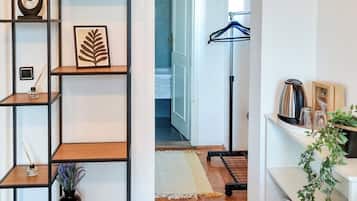 Garden room 7 | 浴室 | 淋浴/浴缸二合一、毛巾、肥皂、衛生紙