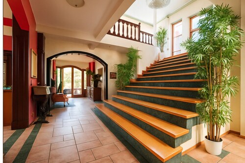 Red Clay SPA Apartments