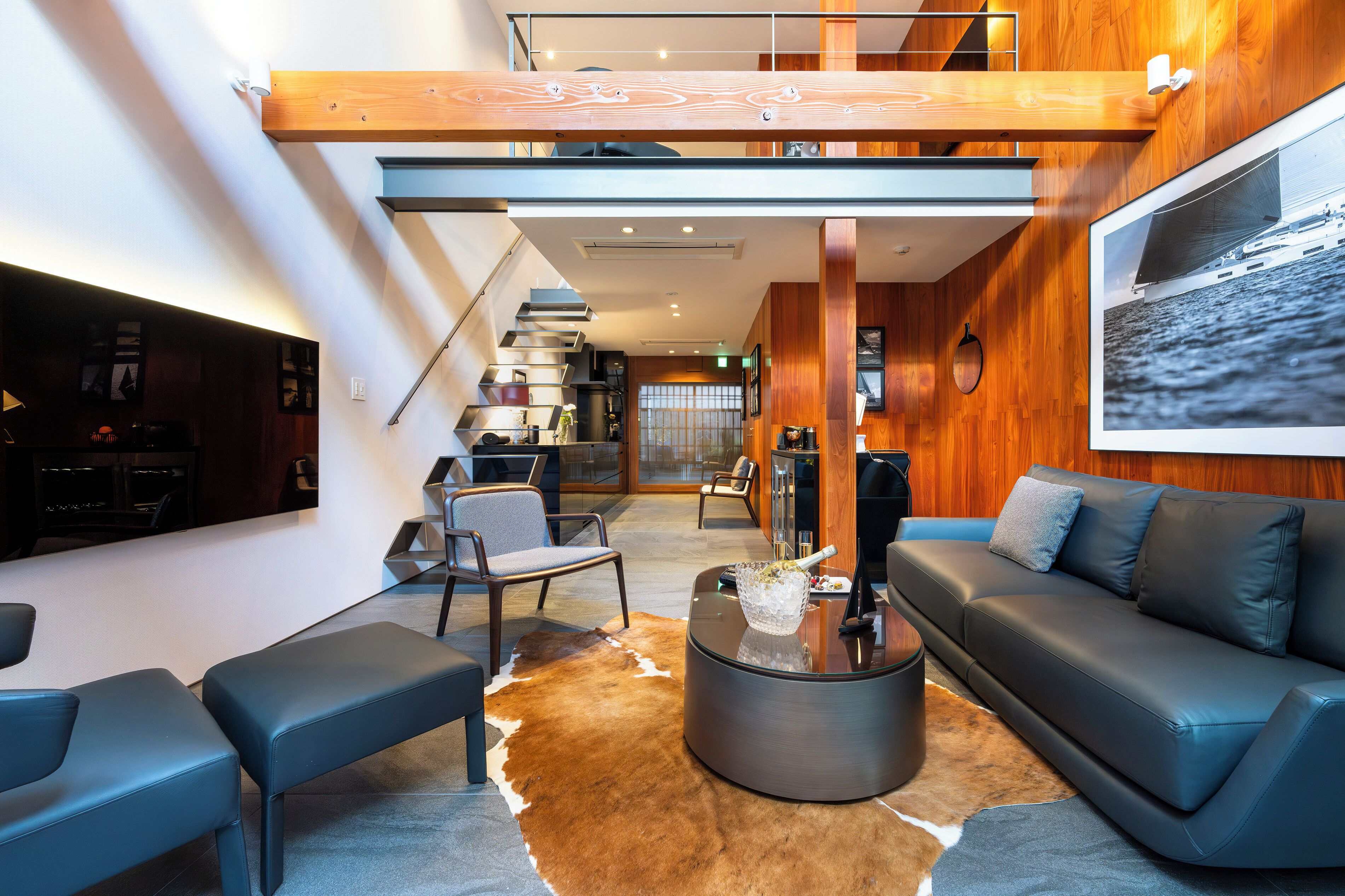 Luxury House, Courtyard View, Mezzanine | Interior