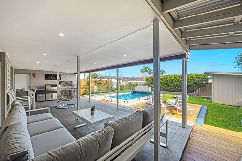 Shelly Beach Serenity