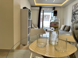 Interior - Kypseli Contemporary Comfort for 6 (Athina)
