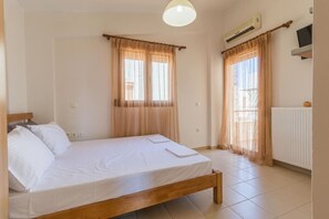 Desk, iron/ironing board, free WiFi, bed sheets