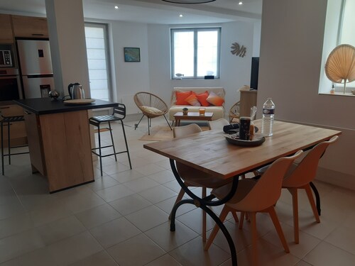 Apartment for 4 people Patio terrace 400 m from the beach Quartier du Parc