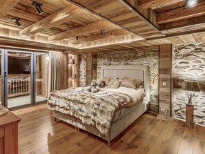 6 Schlafzimmer, kostenloses WLAN, Rollstuhlgeeignet