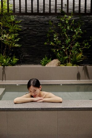 Bain à remous privé