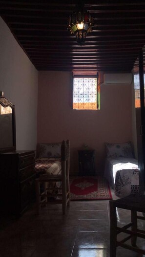 Habitación cuádruple básica | Sistema de insonorización