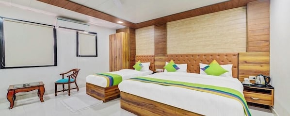 Classic Double Room, City View | Egyptian cotton sheets, premium bedding, down comforters