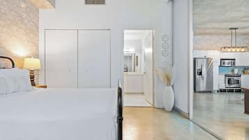 2 Schlafzimmer, Schreibtisch, BĂŒgeleisen/BĂŒgelbrett, Reisekinderbett