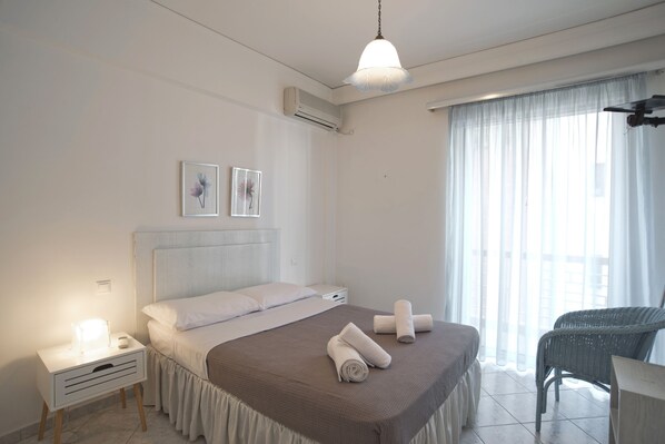 1 bedroom - Blue Nest in Dafni With 1 Bedrooms and 1 Bathrooms (Dafni-Ymittos)