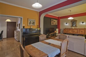 Apartment | 3 bedrooms - Baroness Apartment in Piraeus (Piraeus)
