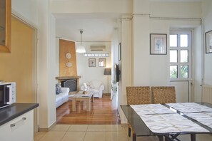 Apartment - George s in Kalithea (Moschato-Tavros)
