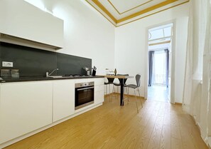 Basic Apartment | Private kitchen