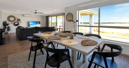 Stunning modern beach house
