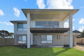 Exterior - Stunning modern beach house (Narrawong)