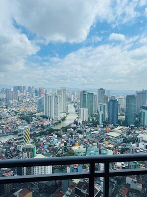 1 bedroom, free WiFi - Gramercy Residences 1 bedroom w Balcony (Makati)