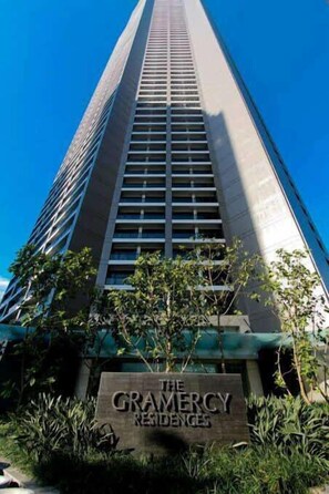 Front of property - Gramercy Residences 1 bedroom w Balcony (Makati)