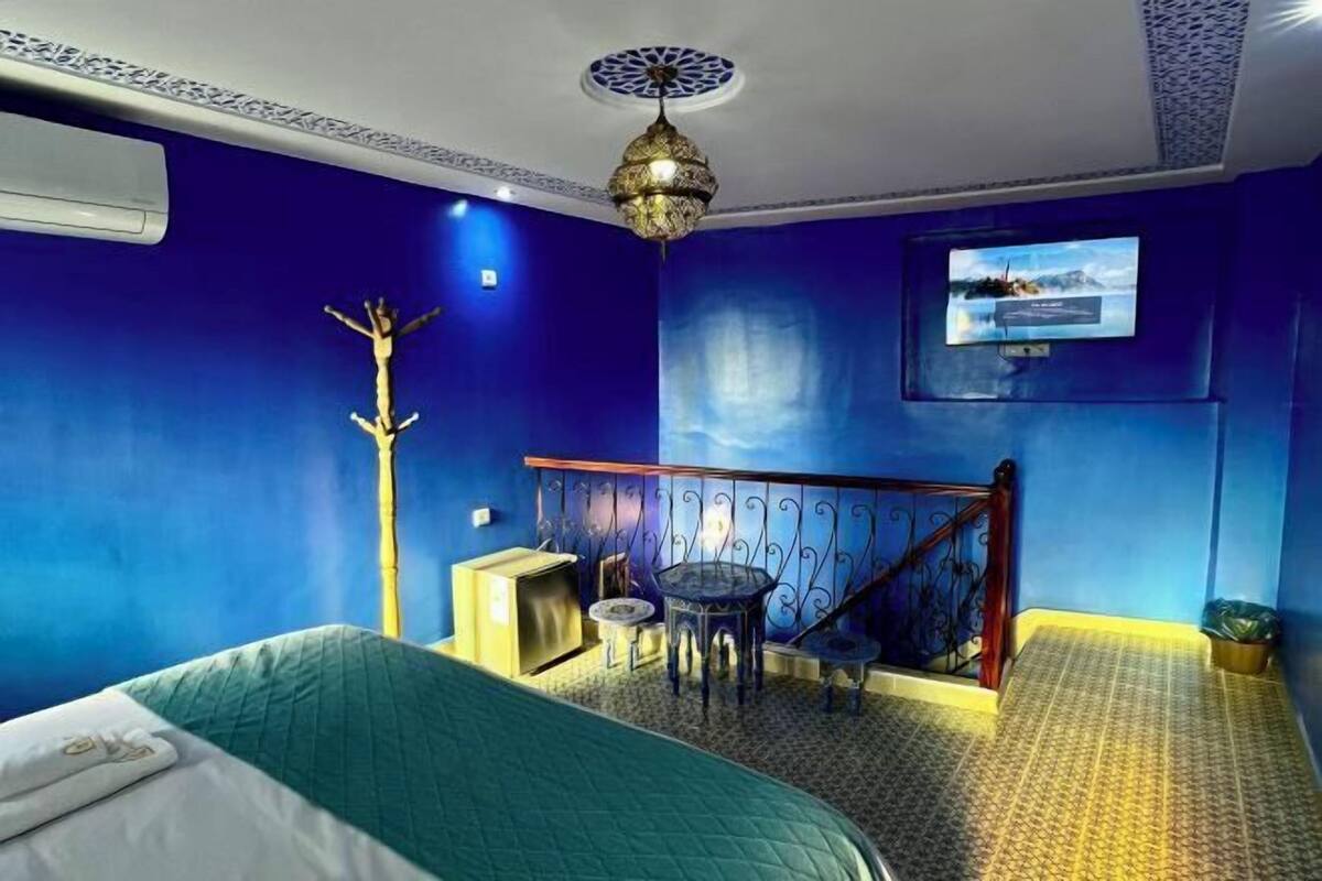 2 bedrooms, desk, laptop workspace, free WiFi