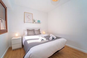 2 bedrooms, iron/ironing board, WiFi, bed sheets