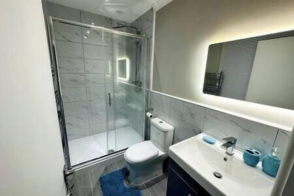 Hair dryer, towels