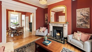 Living area - 19 Heytesbury Street (Dublin)