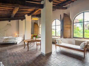 經典獨棟房屋, 2 間臥室 | 7 間臥室、布置獨特、床單