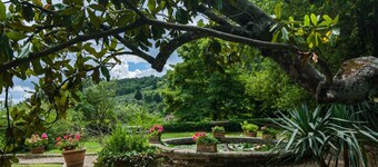 Cosy Farmhouse in Bacchereto With Swimming Pool