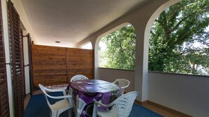 Apartemen Klasik, 3 kamar tidur | Balkon