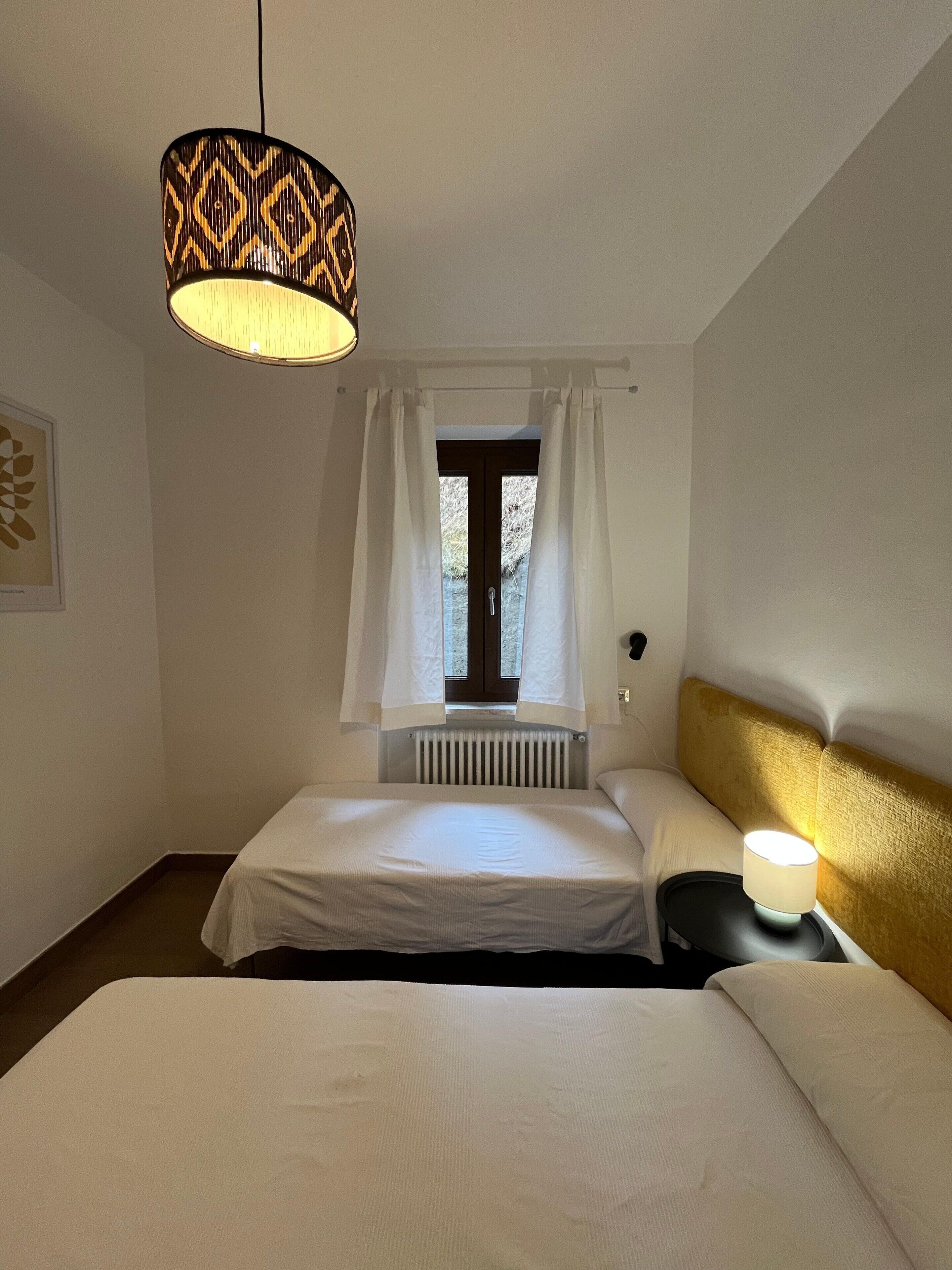 Classic Apartment, 2 Bedrooms | 6 bilik tidur, dilengkapkan perabot secara berasingan 