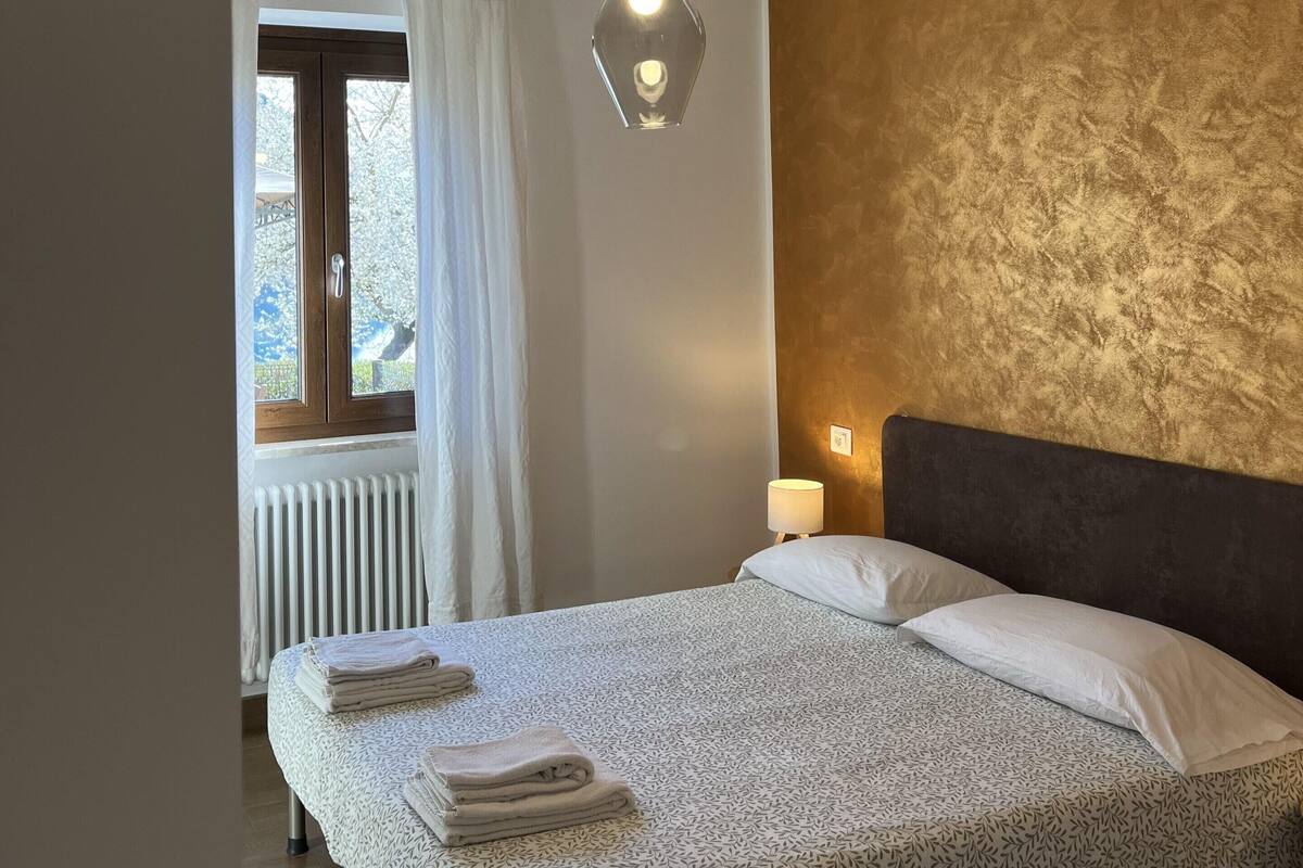 Classic Apartment, 2 Bedrooms | 6 bedrooms, individually furnished