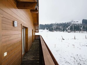 Balcony - Holiday Home in ski Area in Mittersill (Mittersill)