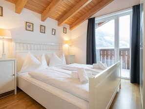 Classic House, 4 Bedrooms | 6 bedrooms, individually furnished, bed sheets - Holiday Home in ski Area in Mittersill (Mittersill)