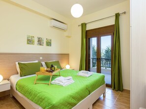 Classic Apartment, 2 Bedrooms - Spacious Apartment in Prines Near Sea (Rethymno)