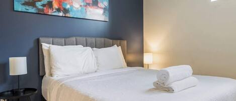 Iron/ironing board, WiFi, bed sheets