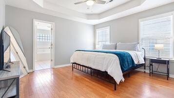 3 slaapkamers, een bureau, reisbedje, wifi