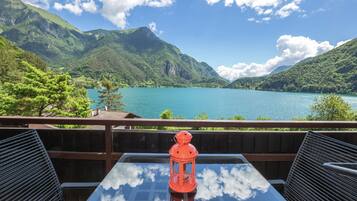 Rumah Comfort, 2 kamar tidur | Balkon