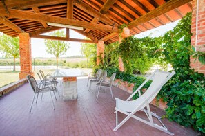 Classic House, 2 Bedrooms | Balcony