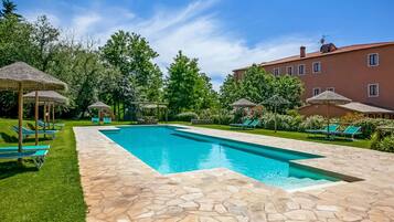 Piscina all'aperto