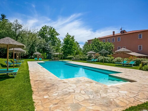 Farmhouse in Montescudaio With a Shared Pool Near sea & Park