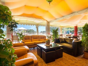 Classic House, 3 Bedrooms | Interior