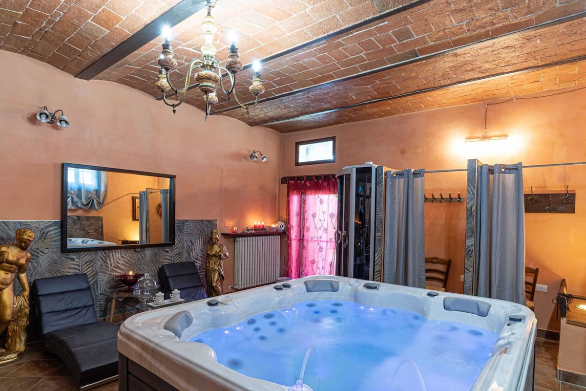 Classic House, 3 Bedrooms | 4 bedrooms, individually furnished, bed sheets