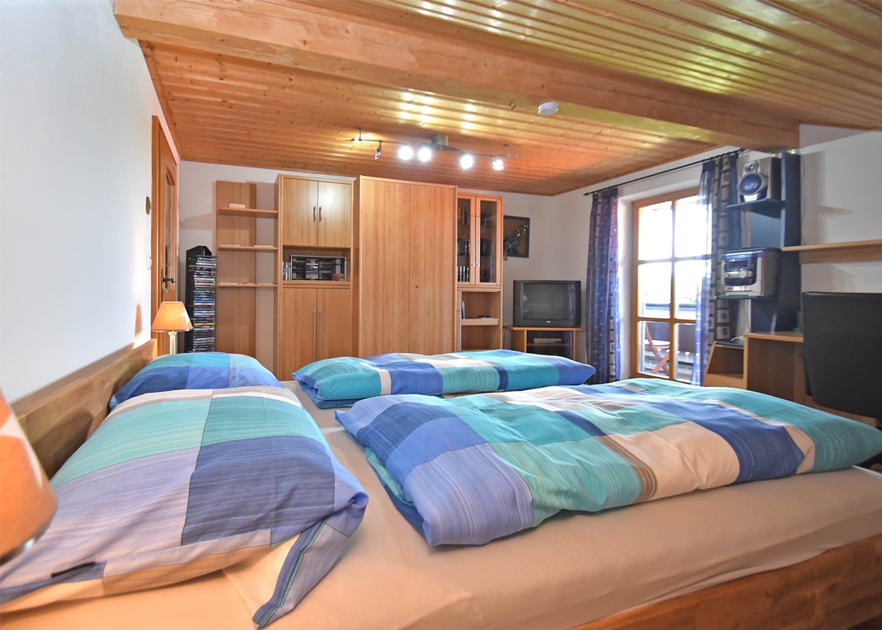 3 phòng ngủ, trang bị nội thất với thiết kế riêng biệt 