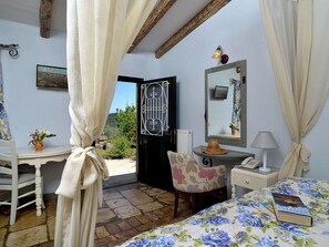 1 غرفة نوم وملاءات أسرّة