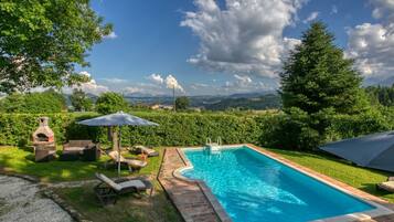 Comfort Villa, 4 Bedrooms | Pool | Indoor pool, outdoor pool