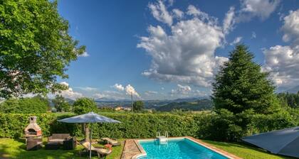 Countryside Villa in Amandola With Swimming Pool