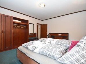 Comfort appartement, meerdere slaapkamers | 12 slaapkamers, beddengoed
