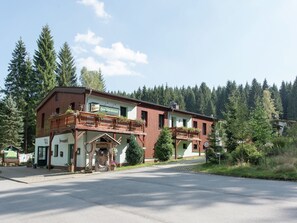 Klassiek appartement, 5 slaapkamers | Exterieur