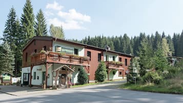 Comfort Apartment, Multiple Bedrooms | Exterior